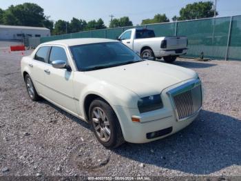  Salvage Chrysler 300