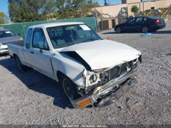  Salvage Toyota Pickup