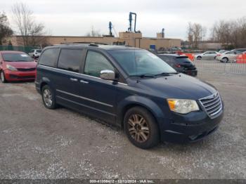  Salvage Chrysler Town & Country