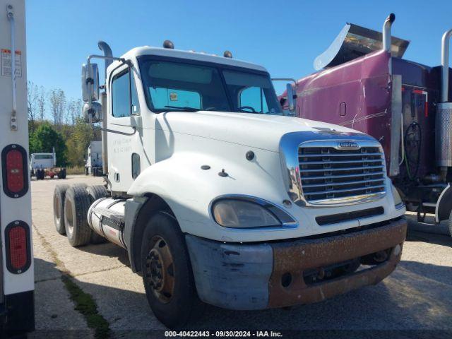  Salvage Freightliner Columbia