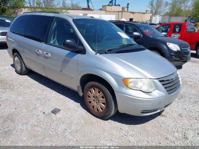  Salvage Chrysler Town & Country