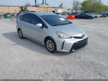  Salvage Toyota Prius v
