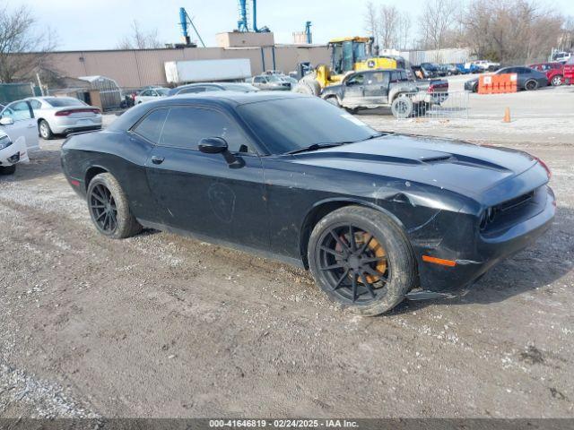  Salvage Dodge Challenger