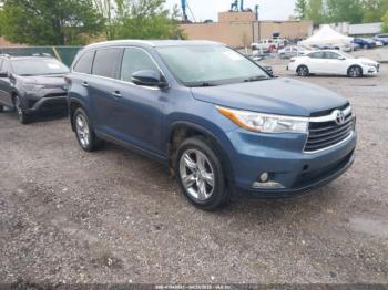  Salvage Toyota Highlander