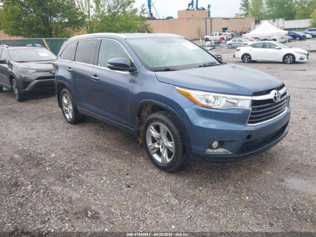  Salvage Toyota Highlander