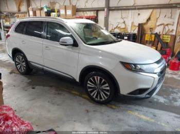  Salvage Mitsubishi Outlander