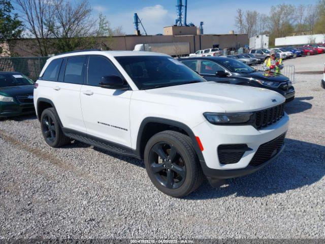  Salvage Jeep Grand Cherokee