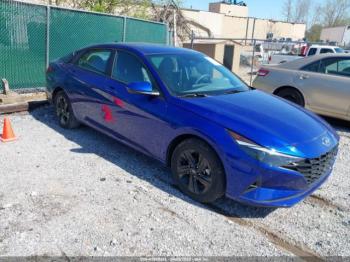  Salvage Hyundai ELANTRA