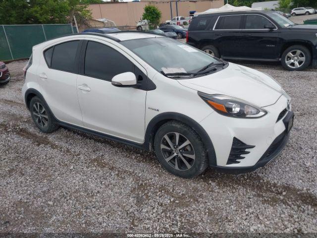  Salvage Toyota Prius c