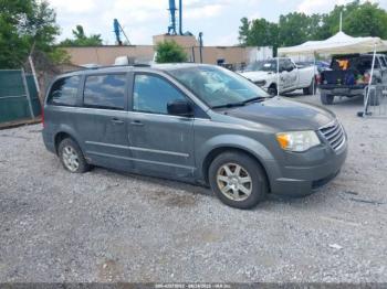  Salvage Chrysler Town & Country