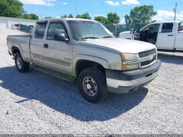  Salvage Chevrolet Silverado 2500