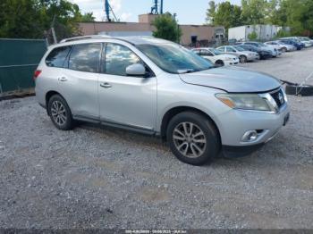  Salvage Nissan Pathfinder