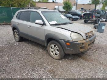  Salvage Hyundai TUCSON