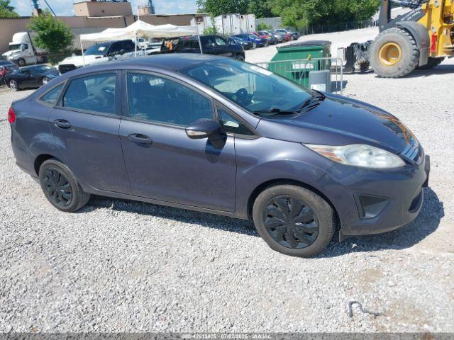  Salvage Ford Fiesta