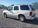 Cadillac Escalade Standard Image 8