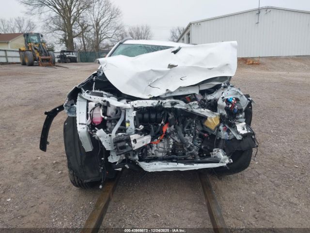 Toyota RAV4 Xle Image 13