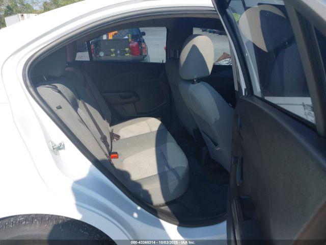 Chevrolet Sonic Ls Auto Image 11