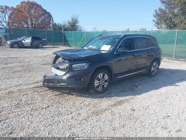 Mercedes-Benz GLB Image 8