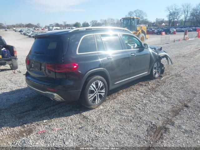 Mercedes-Benz GLB Image 6