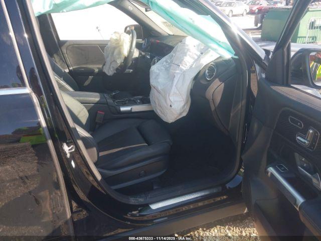 Mercedes-Benz GLB Image 15