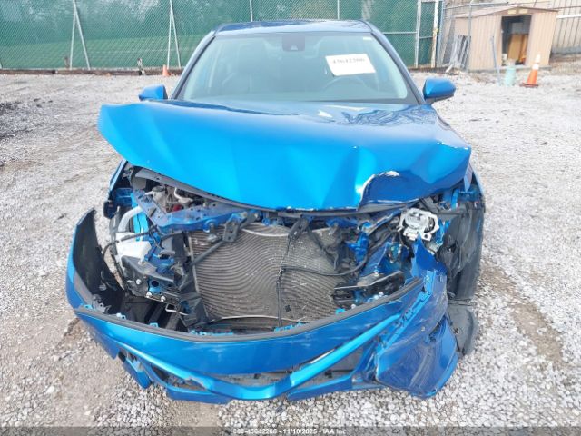 Toyota Camry Se Image 6