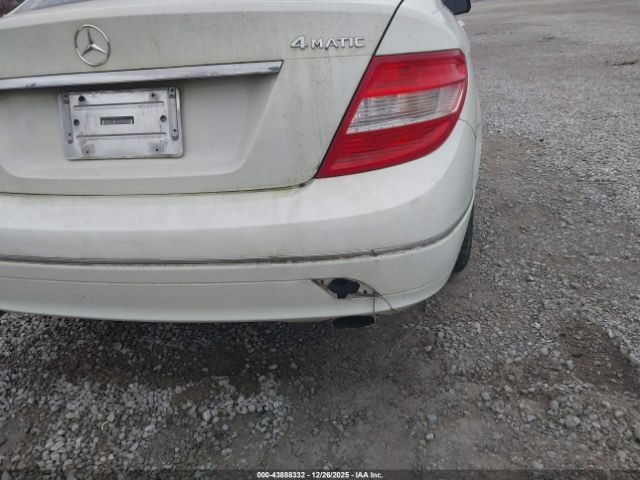 Mercedes-Benz C-Class Luxury 4matic Image 3