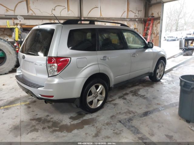 Subaru Forester 2.5x Premium Image 8