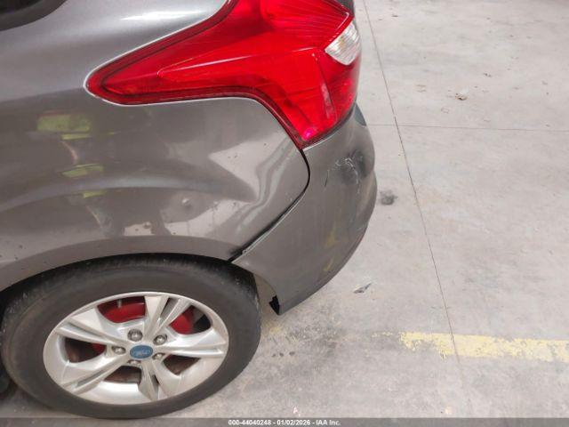 Ford Focus Se Image 9