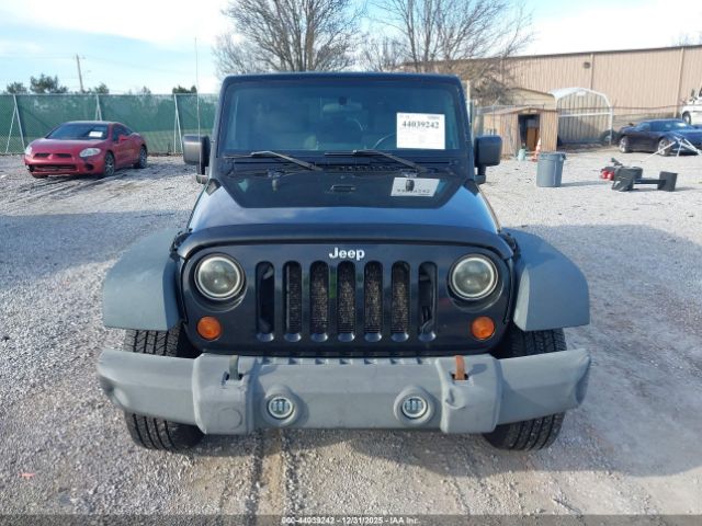 Jeep Wrangler Unlimited X Image 16