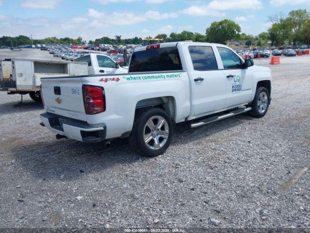 Chevrolet Silverado 1500 Custom Image 11