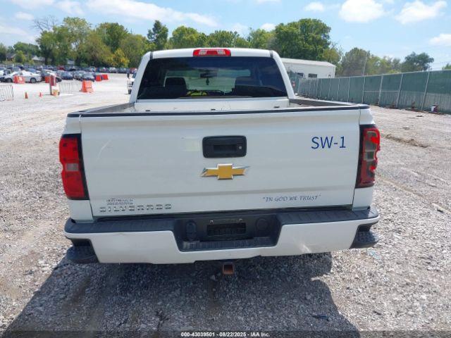 Chevrolet Silverado 1500 Custom Image 14